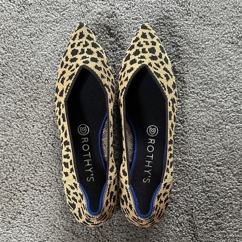 Rothy's Tan and Black Patterned Flats